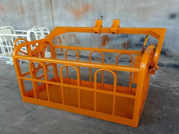 蕲春县吊车出租公司电话_车安全施工注意事项